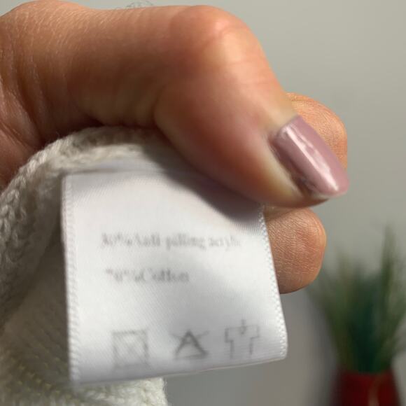 Style Addict White Cropped Crewneck Half Sleeve Sweater - Picture 6 of 6